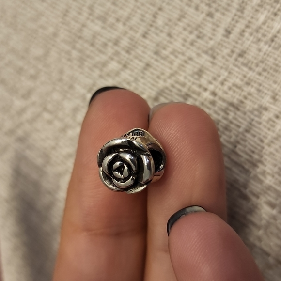 Individuality Bead - Picture 4 of 4